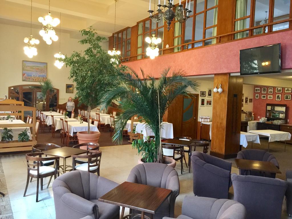 马捷豪华大酒店 Banská Štiavnica 外观 照片