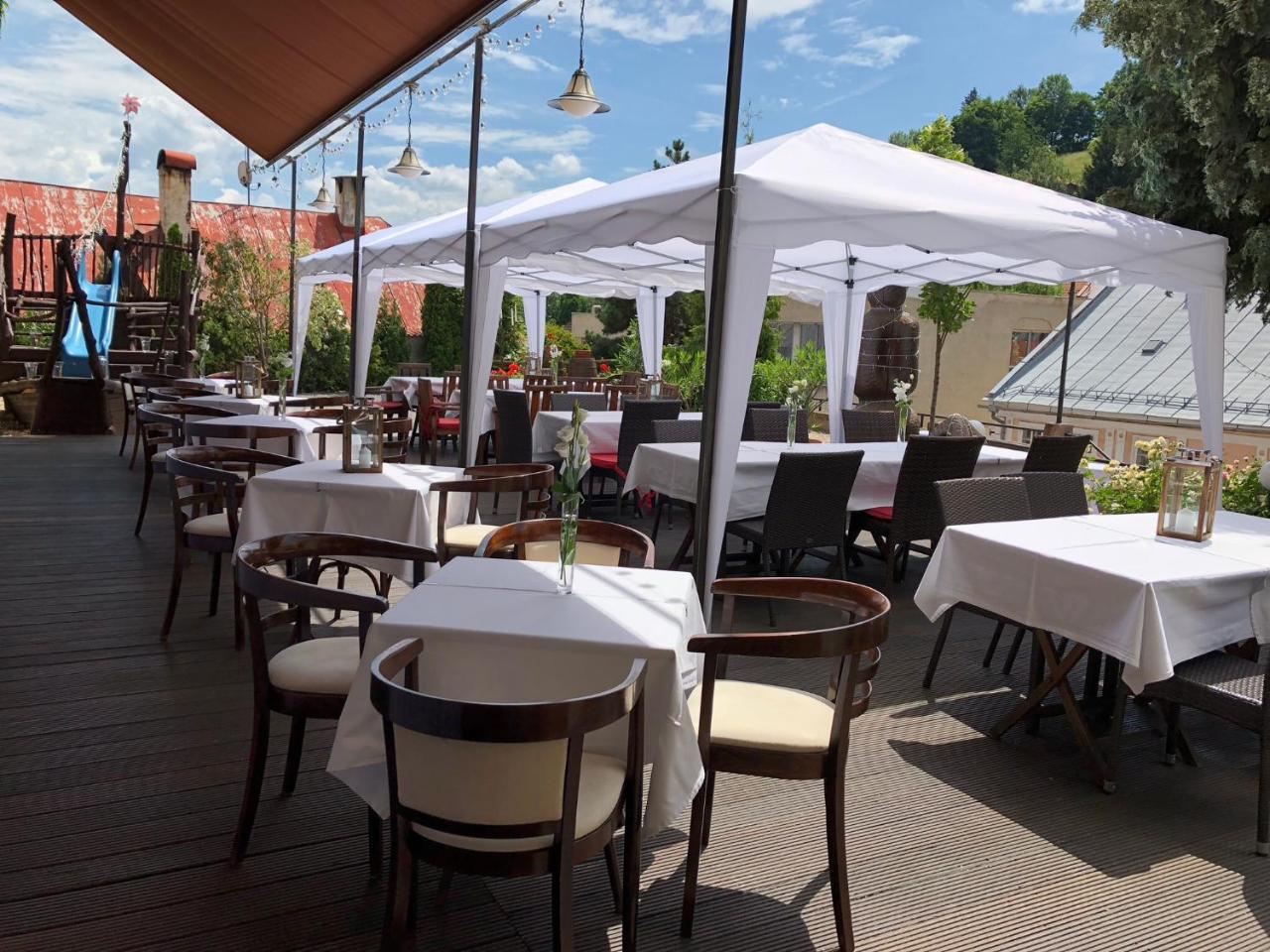 马捷豪华大酒店 Banská Štiavnica 外观 照片